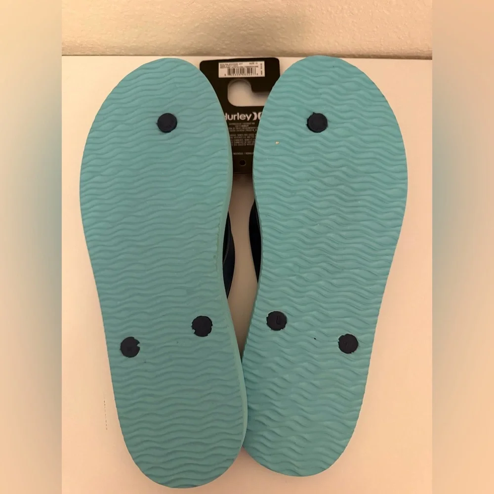Hurley Flip-Flops - Picture 2 of 3